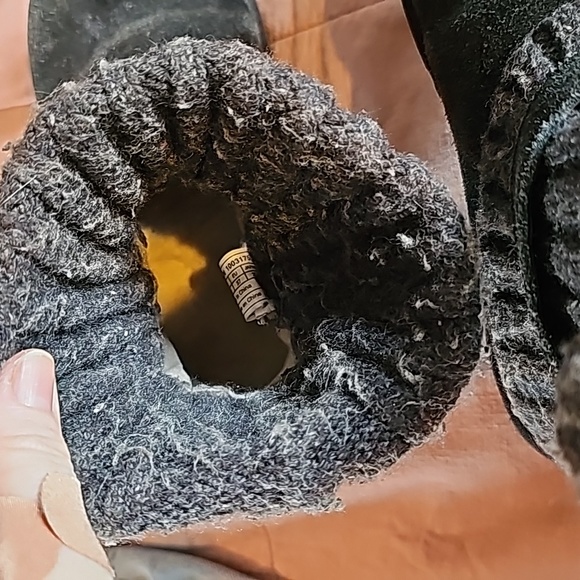 AWESOME UGG CABLE SOCK TRIM WITH BUCKLE BOOTS - Picture 9 of 10